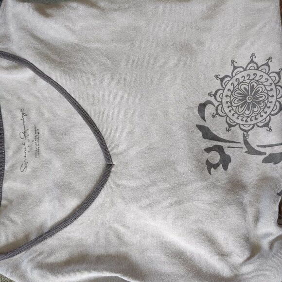 FRENCH LAUNDRY Womens Top Grey with Floral Graphic Design 3/4 Sleeve, Sz S - Picture 3 of 7